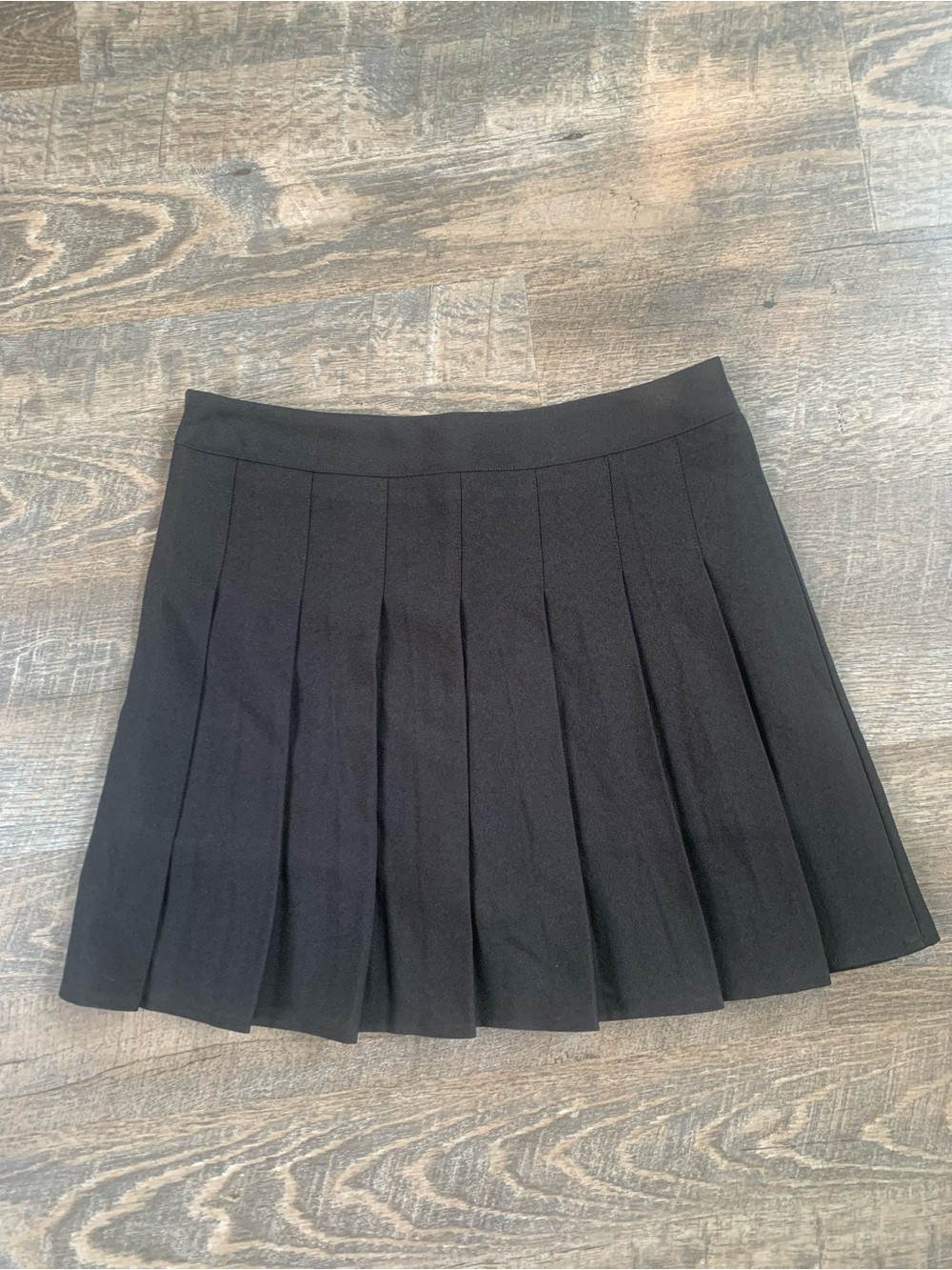 Classic Hoerev Tennis  Black Pleated Women's Skirt